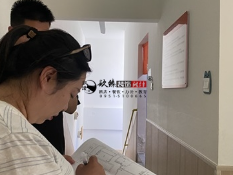 泾源装修公司|泾源实学托管所设计装修项目现场勘查